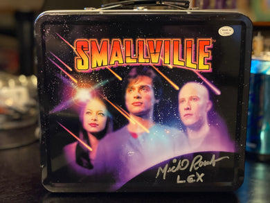 AUTOGRAPHED SMALLVILLE LUNCHBOX (signed by Michael Rosenbaum)